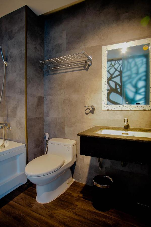 La Hotel Binh Tan Ho Şi Min Dış mekan fotoğraf